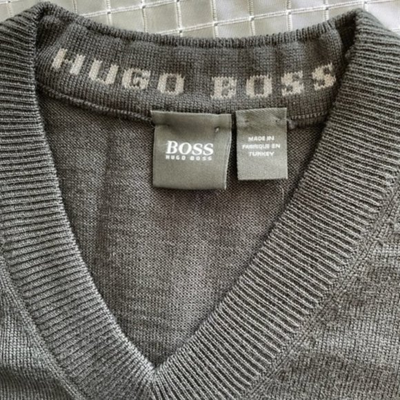 HUGO BOSS NEW SWEATER SIZE M - Picture 4 of 5